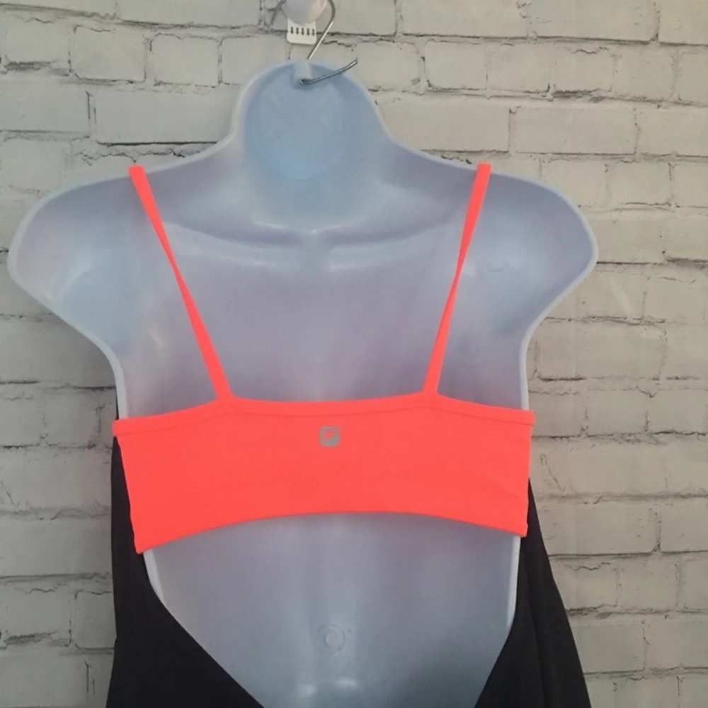 Fabletics top size XS - Picture 3 of 11